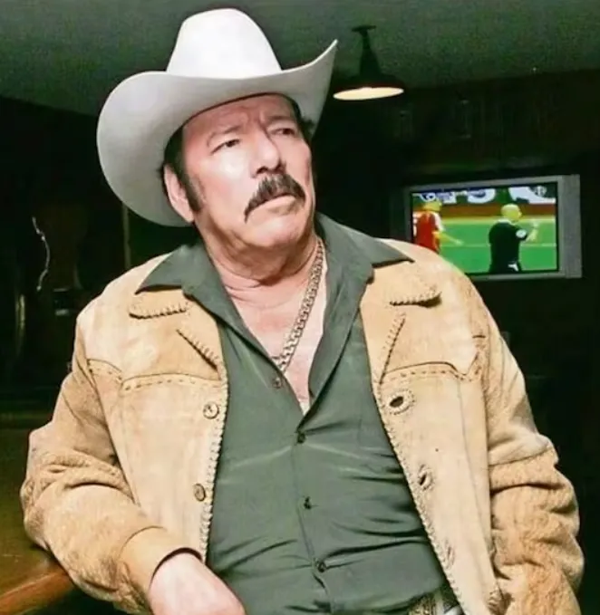 Lalo Mora Age, Biography, Career, Net Worth & More