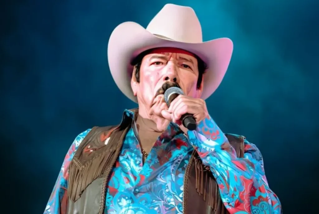 Lalo Mora Age, Biography, Career, Net Worth & More